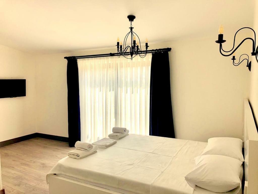 Victoria Hotel And Lounge Foça Dış mekan fotoğraf