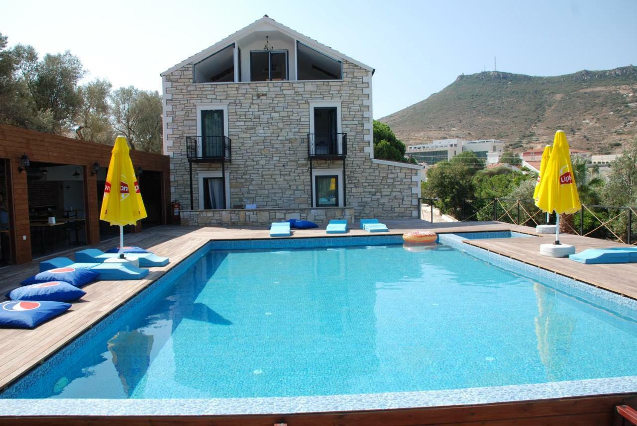 Victoria Hotel And Lounge Foça Dış mekan fotoğraf